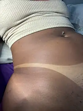 yasmimbrasileirinha online show from 02-22-25, 11:35