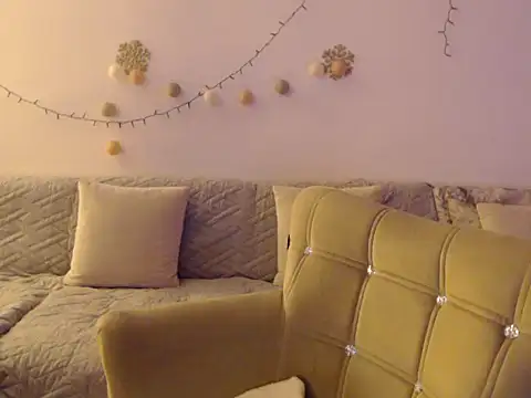 YourfantasyGiuly online show from 06-07-26, 10:24