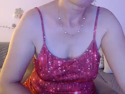 YourfantasyGiuly online show from 06-19-26, 01:15