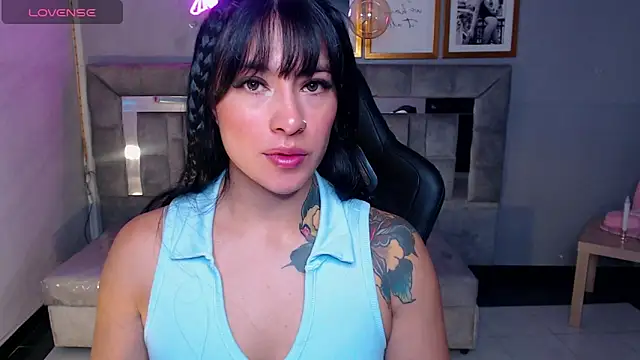 Isabella Collen v online show from 11-12-25, 01:00