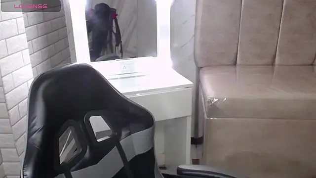 Isabella Collen v online show from 02-11-26, 01:05