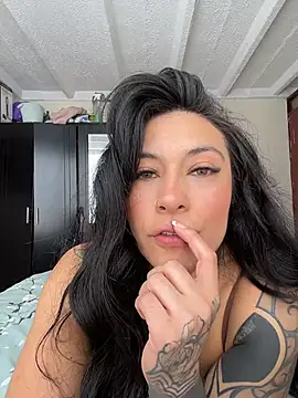 Isabella Collen v online show from 07-24-26, 01:09