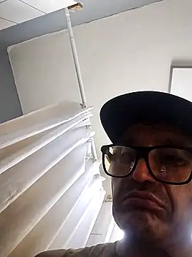 Mrpito7878 online show from 04-17-26, 09:18