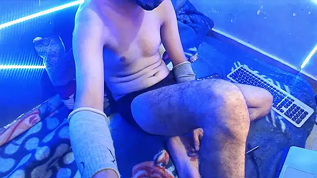 rahulkajuuu0909 online show from 12-02-25, 11:00