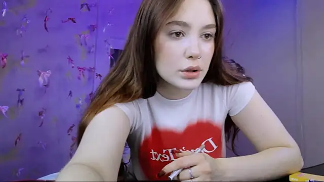 hazel sullivan online show from 06-30-26, 08:37