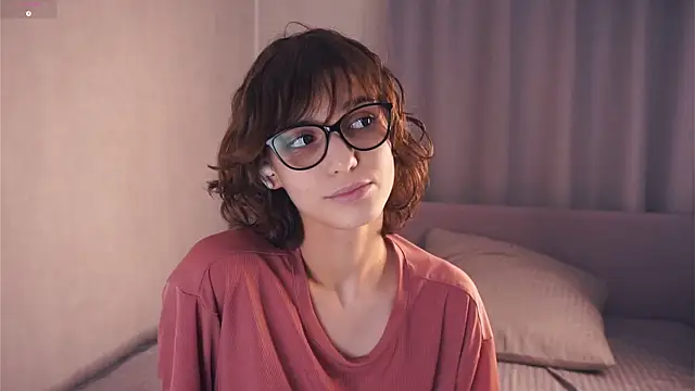 Snapshot of SibleyBurner chatting on 12-19-25, 06:48 SibleyBurner online show from 12-19-25, 06:48