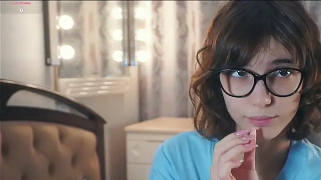 Snapshot of SibleyBurner chatting on 01-06-26, 06:17 SibleyBurner online show from 01-06-26, 06:17