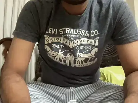 Snapshot of playboyx007 chatting on 11-12-25, 05:57 playboyx007 online show from 11-12-25, 05:57