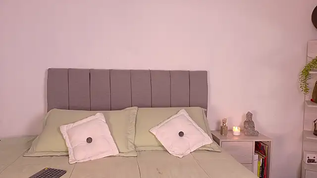 zarahCute online show from 02-14-26, 06:32