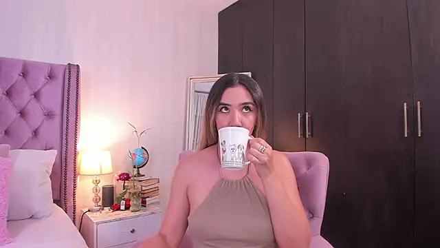 natashaleightt online show from 03-20-25, 01:13