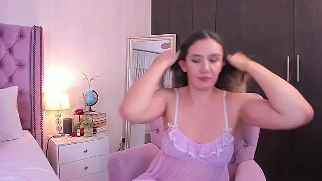 natashaleightt online show from 03-20-25, 04:18