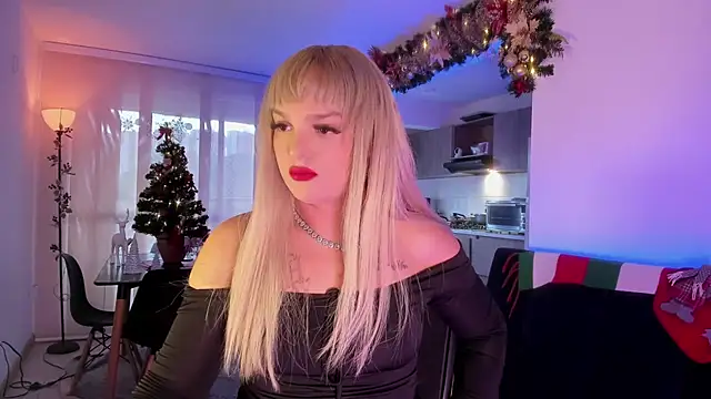 ScarletThompsonx online show from 12-17-25, 09:54