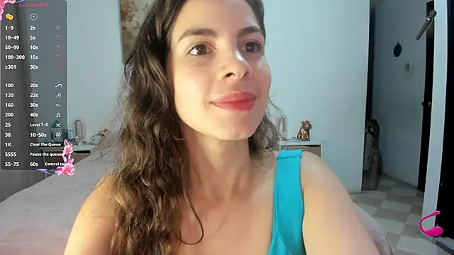 Snapshot of jessyegoldenn chatting on 02-26-25, 11:48 jessyegoldenn online show from 02-26-25, 11:48