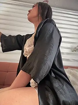 MichelleDiaz Pink online show from 11-14-25, 04:28