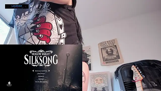 Snapshot of Hisato111 chatting on 11-24-25, 12:27 Hisato111 online show from 11-24-25, 12:27