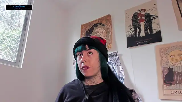 Snapshot of Hisato111 chatting on 12-18-25, 01:39 Hisato111 online show from 12-18-25, 01:39