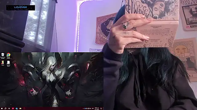 Snapshot of Hisato111 chatting on 01-08-26, 01:46 Hisato111 online show from 01-08-26, 01:46