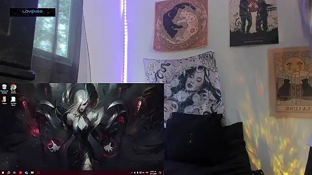 Snapshot of Hisato111 chatting on 01-09-26, 01:47 Hisato111 online show from 01-09-26, 01:47