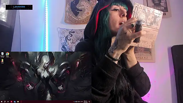 Snapshot of Hisato111 chatting on 01-12-26, 01:38 Hisato111 online show from 01-12-26, 01:38