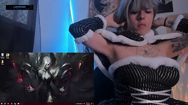 Snapshot of Hisato111 chatting on 01-17-26, 12:32 Hisato111 online show from 01-17-26, 12:32