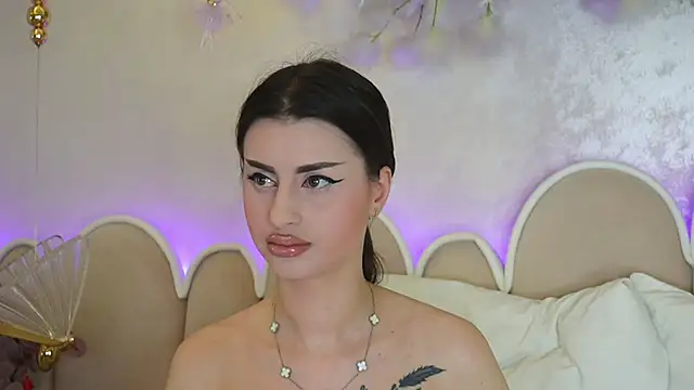 Alice Voss online show from 06-05-26, 06:42