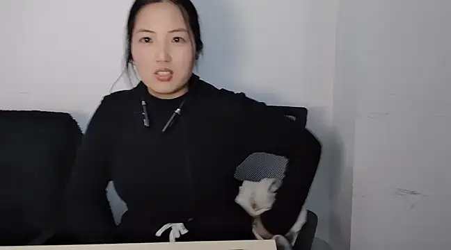 Snapshot of Ellie-BabyLoe chatting on 02-26-25, 10:26 Ellie-BabyLoe online show from 02-26-25, 10:26