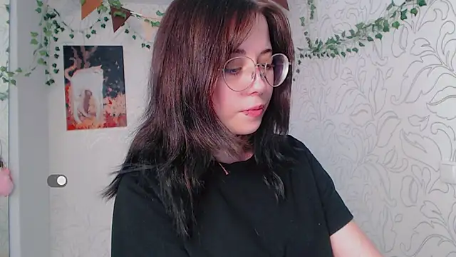  miraclecattt  online show from 09-18-25, 05:31