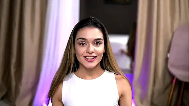 RobertaRosetti online show from 11-18-25, 11:14