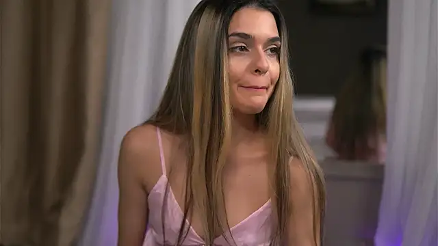 RobertaRosetti online show from 12-18-25, 10:32