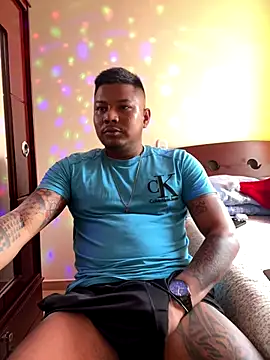 Saipuer31 online show from 12-18-25, 03:07