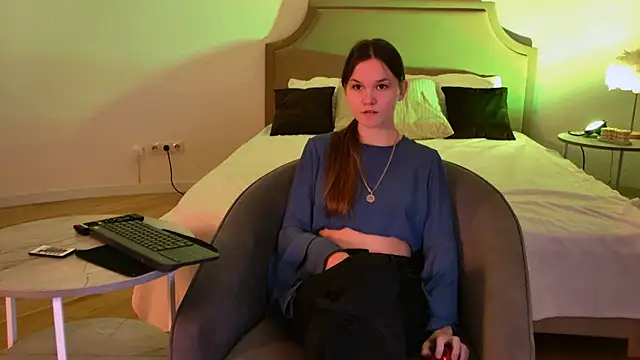 Snapshot of Amber_Rogers chatting on 02-23-25, 05:50 Amber Rogers online show from 02-23-25, 05:50