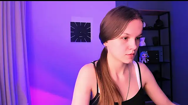 Snapshot of Amber_Rogers chatting on 03-07-25, 08:33 Amber Rogers online show from 03-07-25, 08:33