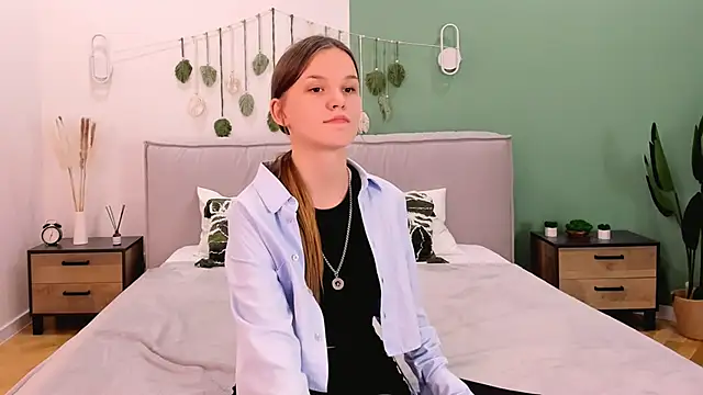 Snapshot of Amber_Rogers chatting on 03-17-25, 08:30 Amber Rogers online show from 03-17-25, 08:30