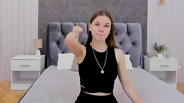 Snapshot of Amber_Rogers chatting on 03-20-25, 02:10 Amber Rogers online show from 03-20-25, 02:10