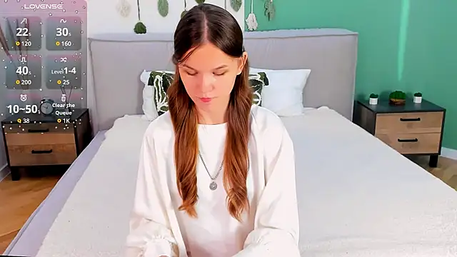 Snapshot of Amber_Rogers chatting on 10-08-25, 02:14 Amber Rogers online show from 10-08-25, 02:14