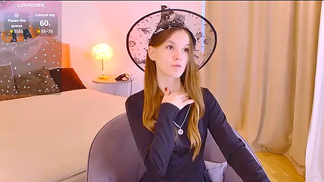 Snapshot of Amber_Rogers chatting on 10-27-25, 05:33 Amber Rogers online show from 10-27-25, 05:33