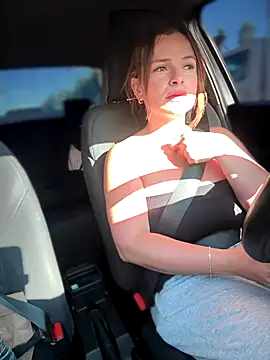 Snapshot of gynna_kimera chatting on 10-24-25, 12:23 gynna kimera online show from 10-24-25, 12:23