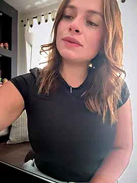 gynna kimera online show from 10-28-25, 04:31