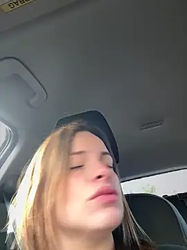 Snapshot of gynna_kimera chatting on 12-16-25, 10:42 gynna kimera online show from 12-16-25, 10:42