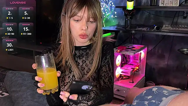 Snapshot of Under_lord chatting on 02-24-26, 05:00 Under lord online show from 02-24-26, 05:00