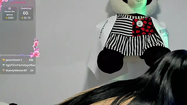 Snapshot of Kylie_brazt chatting on 03-15-25, 04:02 Kylie brazt online show from 03-15-25, 04:02