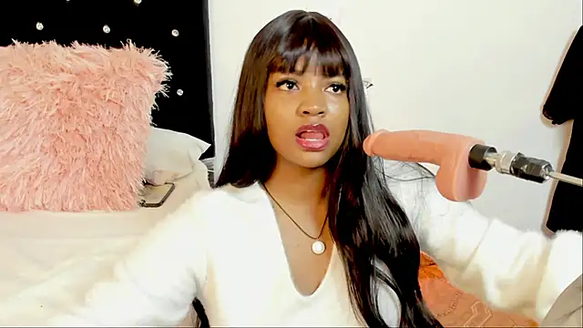 Snapshot of ValerieBlakee chatting on 10-10-25, 05:01 ValerieBlakee online show from 10-10-25, 05:01