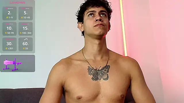 Snapshot of Maximiliano__Fire chatting on 05-25-26, 07:20 Maximiliano Fire online show from 05-25-26, 07:20