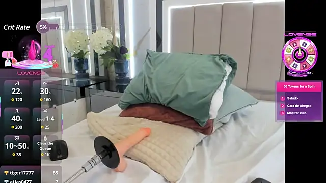 Snapshot of Emily_Black1 chatting on 03-17-25, 01:14 Emily Black1 online show from 03-17-25, 01:14