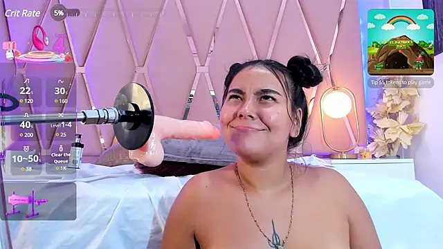 Snapshot of Emily_Black1 chatting on 03-18-25, 02:58 Emily Black1 online show from 03-18-25, 02:58