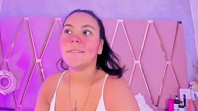 Snapshot of Emily_Black1 chatting on 01-13-26, 10:26 Emily Black1 online show from 01-13-26, 10:26