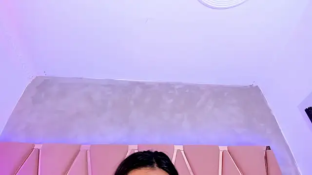 Snapshot of Emily_Black1 chatting on 03-08-26, 02:04 Emily Black1 online show from 03-08-26, 02:04