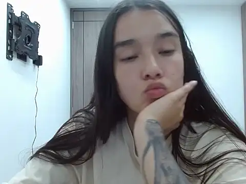  luna 777 online show from 04-28-26, 02:27
