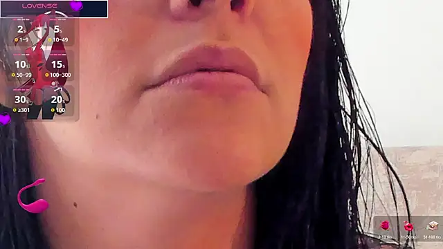 Snapshot of isabellarous- chatting on 07-26-26, 07:21 isabellarous- online show from 07-26-26, 07:21