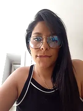 Snapshot of isabellarous- chatting on 07-31-26, 07:24 isabellarous- online show from 07-31-26, 07:24